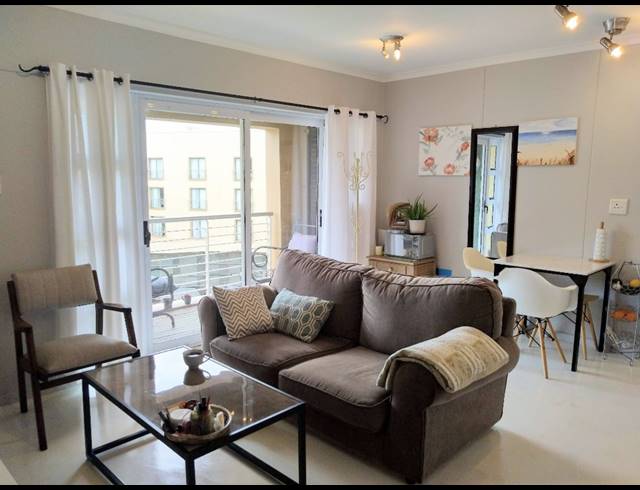 1 BEDROOM APARTMENT FOR SALE IN UMHLANGA RIDGE